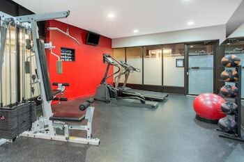 Ramada By Wyndham Kelowna Hotel & Conference Center