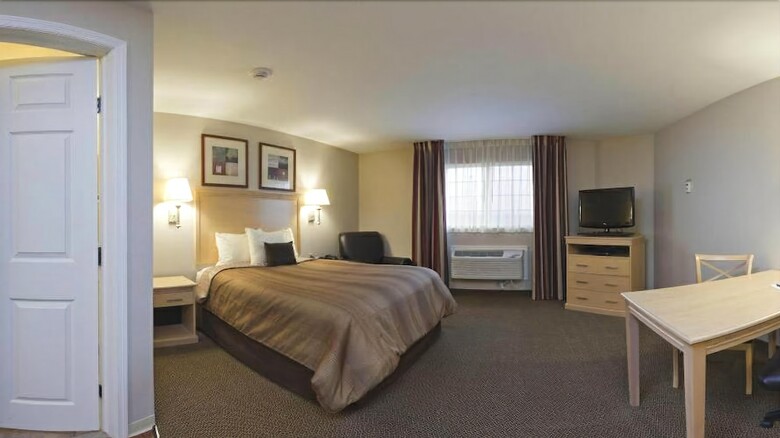 Hotel Candlewood Suites Minot