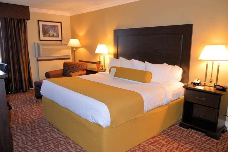 Best Western Genetti Hotel & Conference Center