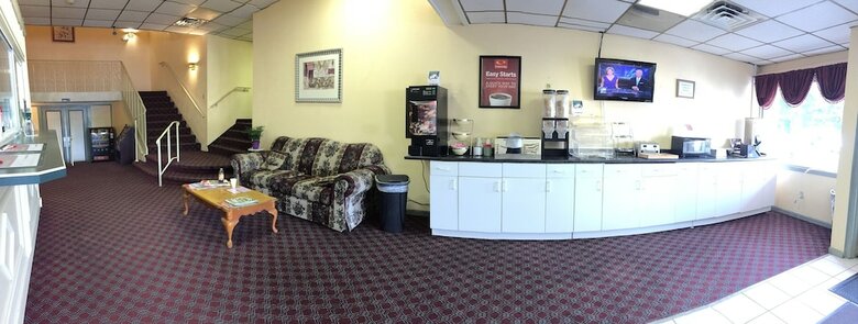 Hotel Econo Lodge Airport