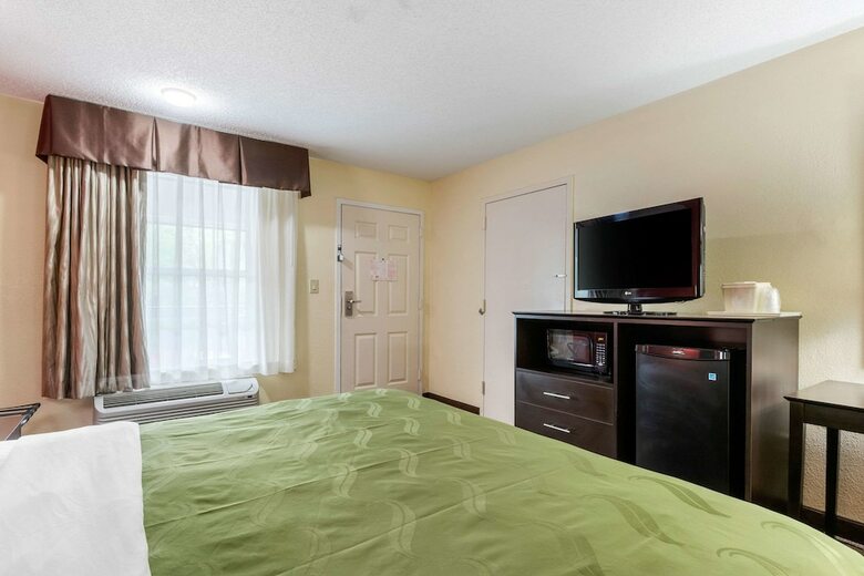 Motel Quality Inn & Suites