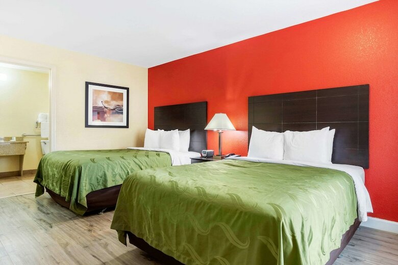 Motel Quality Inn & Suites