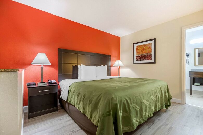 Motel Quality Inn & Suites