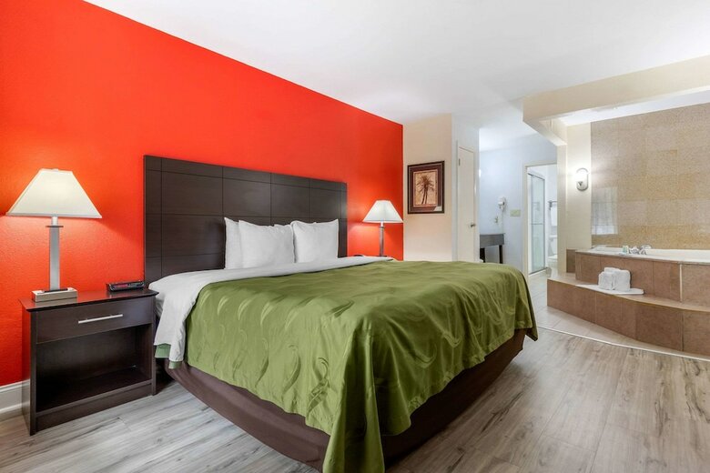 Motel Quality Inn & Suites