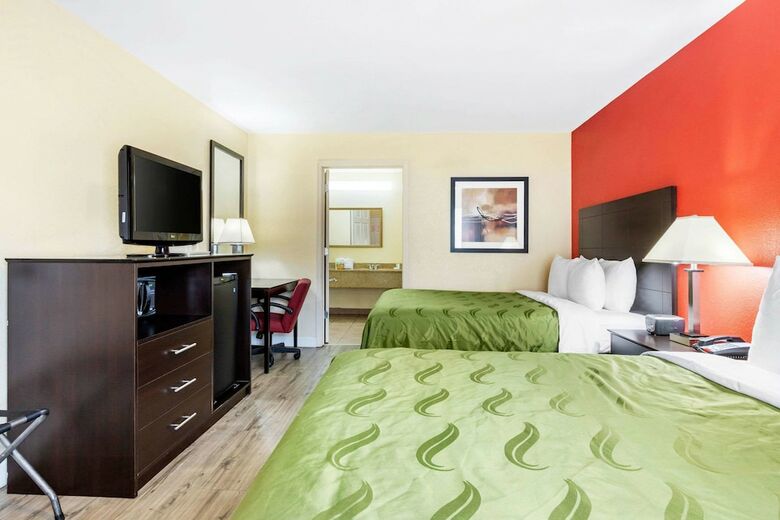 Motel Quality Inn & Suites
