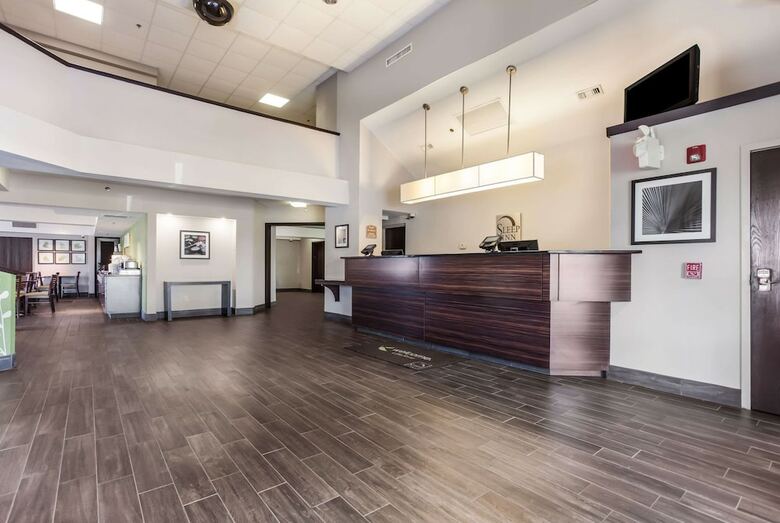 Hotel Sleep Inn At Harbour View