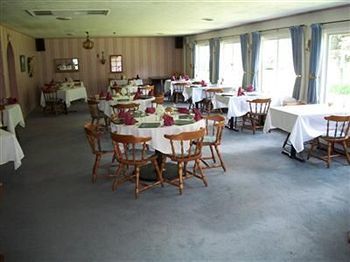 Hostal Swiss Inn & Restaurant
