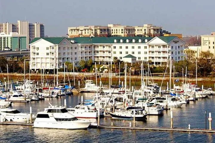 Hotel Courtyard Charleston Waterfront By Marriott