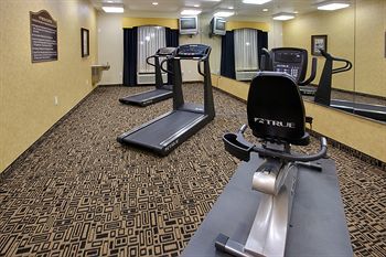 Holiday Inn Express Hotel & Suites Wharton