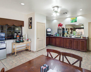 Hotel Quality Inn & Suites