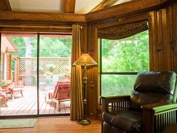 Creekhaven Inn Bed & Breakfast