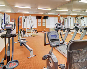 Hotel Comfort Suites Near Alliance