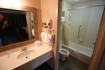 Magnuson Grand Hotel And Conference Center Tyler