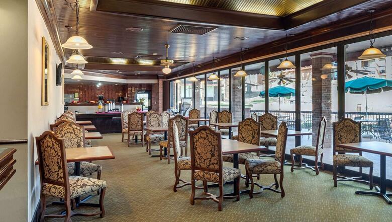 Magnuson Grand Hotel And Conference Center Tyler