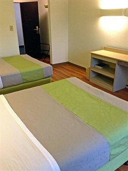 Motel 6 Pittsburgh Airport