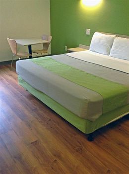 Motel 6 Pittsburgh Airport