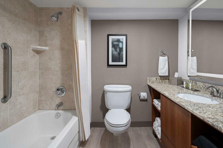 Doubletree By Hilton Hotel Philadelphia - Valley Forge
