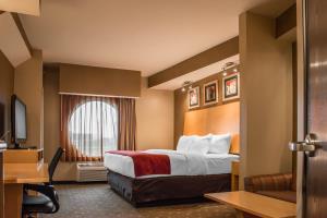 Hotel Comfort Suites Monroeville