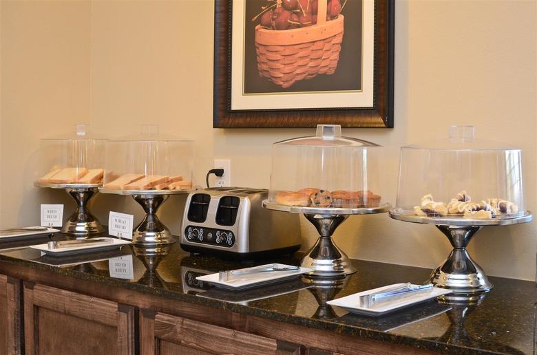 Hotel Best Western Plus Emory At Lake Fork Inn & Suites
