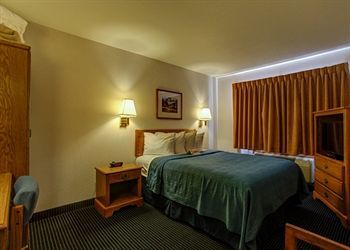 Hotel Quality Inn & Suites