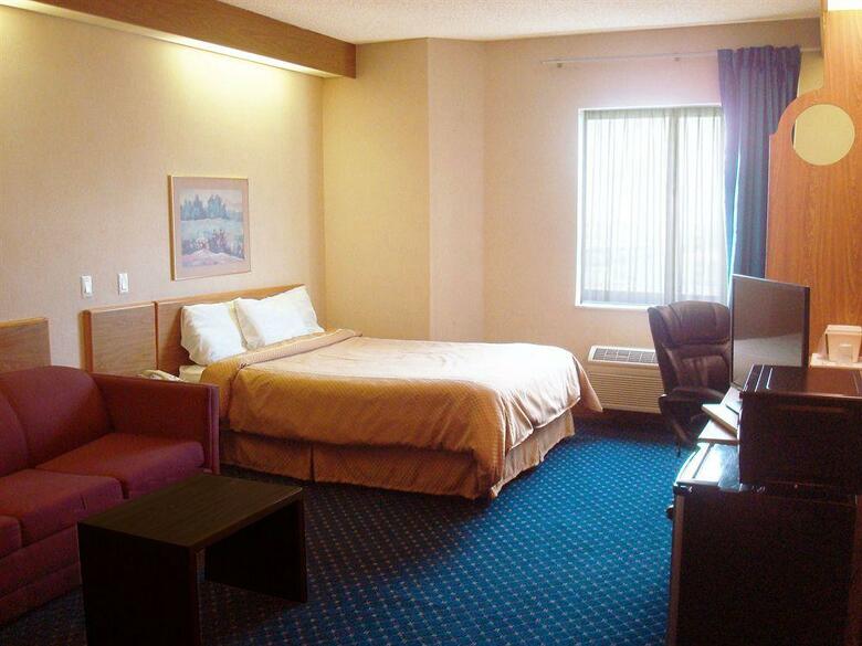 Hotel Howard Johnson Inn And Suites By Vancouver Mall