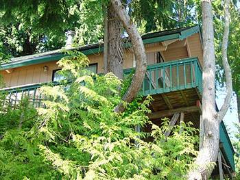 Hostal Oyster Bay Inn & Suites
