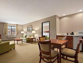 Hotel Baymont Inn And Suites Summersville
