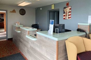 Hotel Econo Lodge North