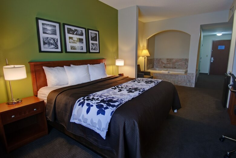 Hotel Sleep Inn & Suites