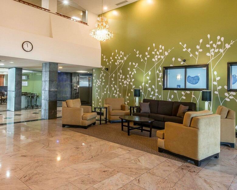 Hotel Sleep Inn & Suites