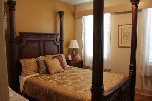 Bed & Breakfast Inn At The Olde Silk Mill
