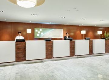 Days Hotel &amp; Conference Center Downtown