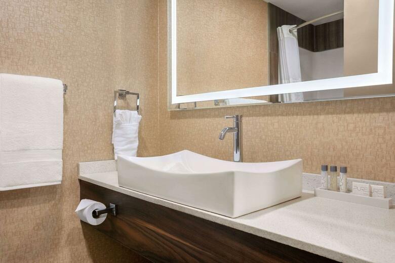 Coast Medicine Hat Hotel