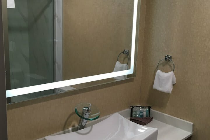 Coast Medicine Hat Hotel