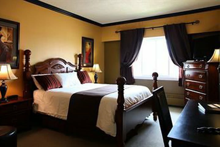 Coast Medicine Hat Hotel