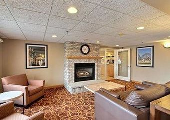 Hotel Comfort Inn & Suites