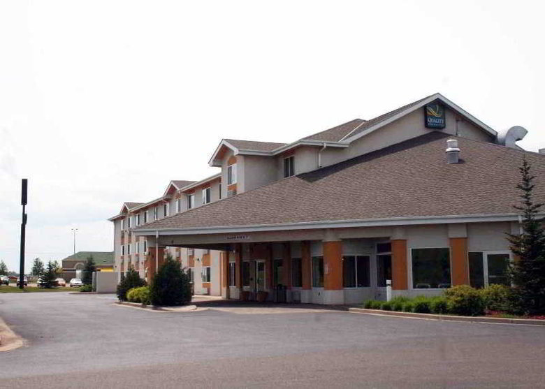 Hotel Quality Inn & Suites
