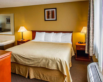 Hotel Quality Inn & Suites