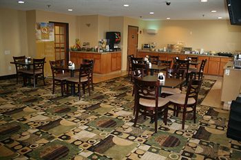 Hotel Quality Inn & Suites