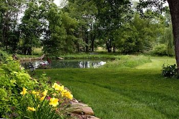 Rainbow Ridge Farms Bed And Breakfast