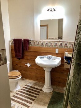 Rainbow Ridge Farms Bed And Breakfast