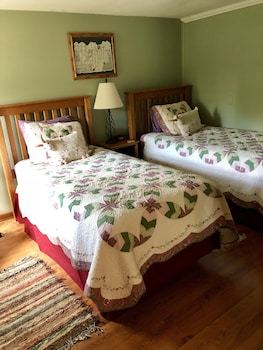 Rainbow Ridge Farms Bed And Breakfast
