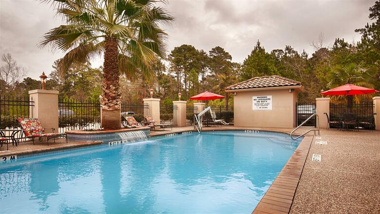 Hotel Best Western Plus Crown Colony Inn & Suites