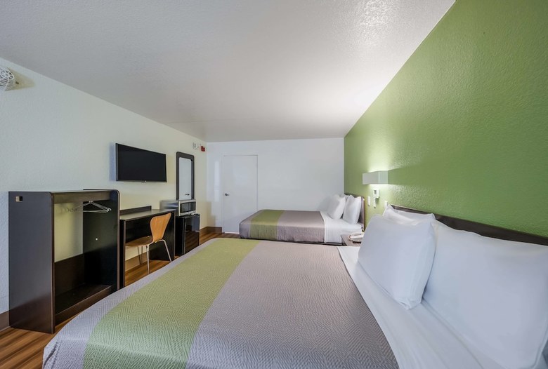 Motel 6 Dallas - Plano Northeast