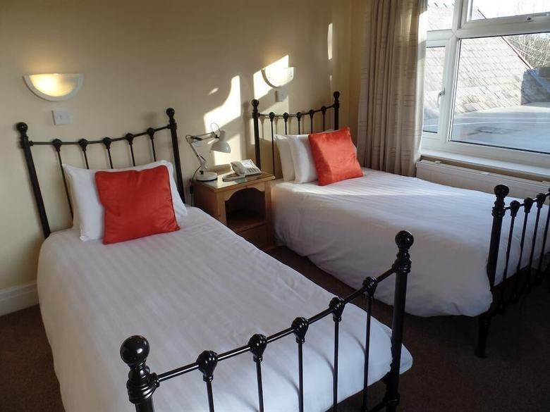 Hostal The Dodington Lodge Hotel