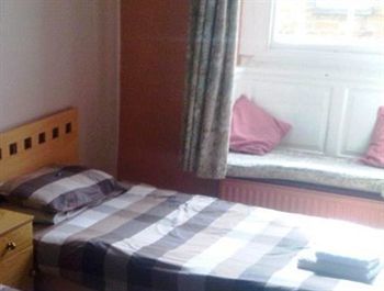 Hostal The Crown Inn