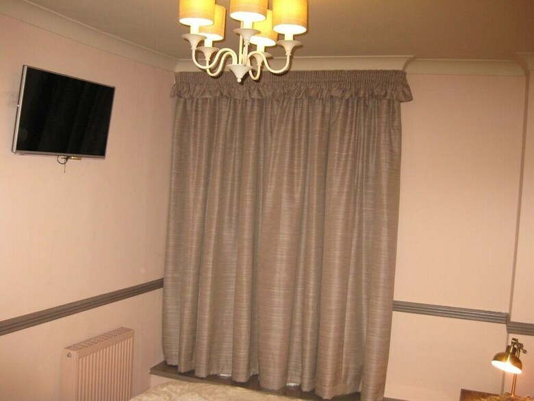Hostal Pen Mill Hotel