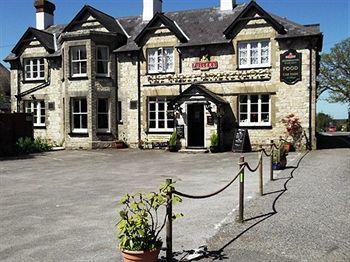 Hostal The Three Horseshoes