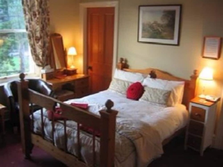 Hotel Glan Heulog Bed And Breakfast