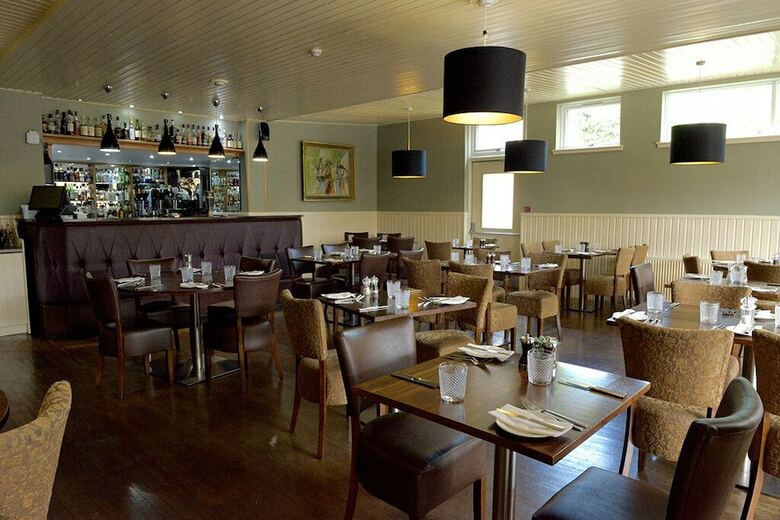 Hostal Fife Arms Hotel
